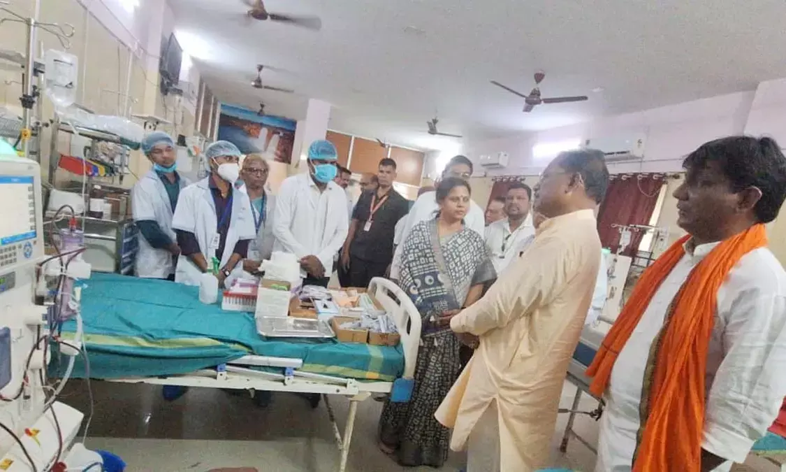 अचानक महासमुंद पहुंचे सीएम : जिला अस्पताल का किया निरिक्षण, किडनी रोग पीड़ितों से भी मिले