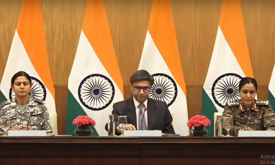 सोफिया कुरैशी बोलीं-नागरिकों को ढाल बना रहा पाकिस्तान, 400 से ज्यादा ड्रोन दागे