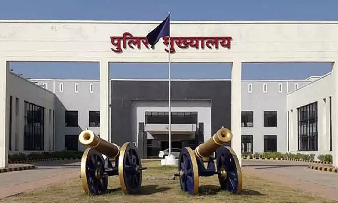 छत्तीसगढ़ में भी हाई अलर्ट : पुलिसवालों की छुट्टियों पर लगाई गई रोक, DGP ने जारी किया आदेश