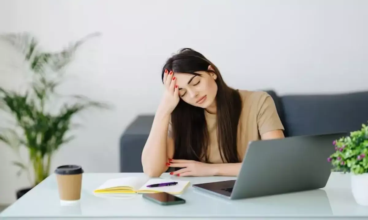 न्यूरो सिस्टम बिगाड़ सकती है विटामिन ई की कमी, स्किन-बालों पर होता है असर, जानें डिफिशिएंसी के नुकसान