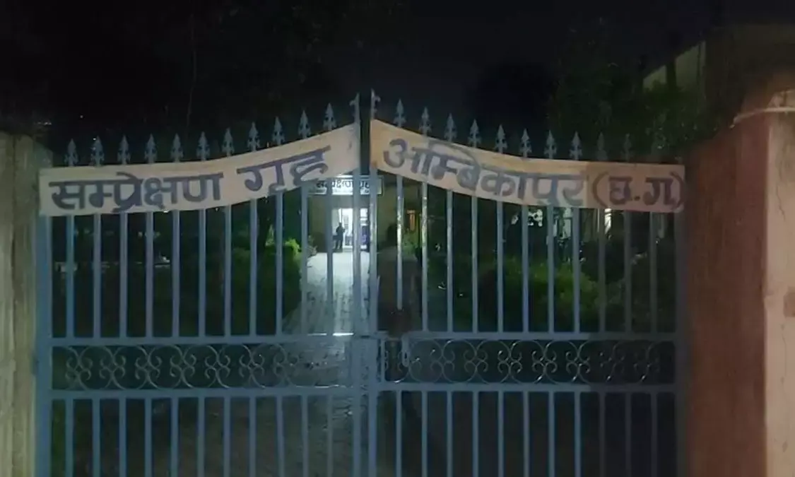 कर्मचारियों की आँखों में डाला मिर्ची पाउडर, चोरी सहित अन्य मामलों में थे कैद