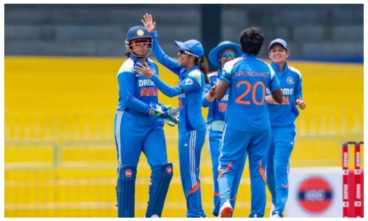 ind w vs sl w: स्मृति मंधाना का शतक...स्नेह राणा का चौका, श्रीलंका को हराकर भारत ने जीती ट्राई सीरीज