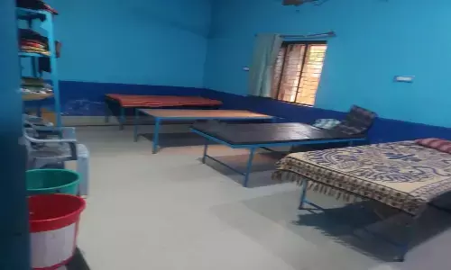 ड्यूटी छोड़ घर में चला रहा था हॉस्पिटल, प्रशासन ने किया क्लिनिक सील