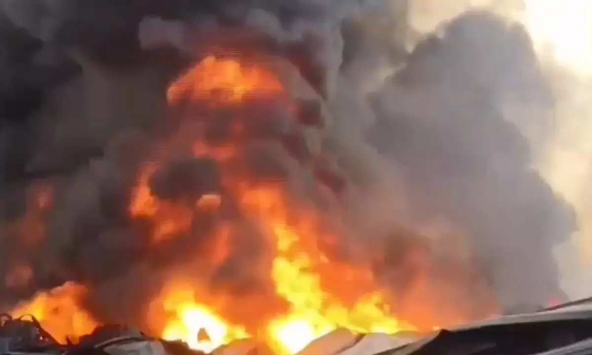 भिवंडी के रिचलैंड कॉम्पलेक्स में भीषण आग, विभिन्न कंपनियों के 22 गोदाम खाक; क्षेत्र में अफरातफरी