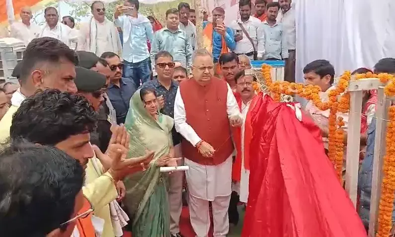 समाधान शिविर में सुनी लोगों की समस्याएं, पात्र हितग्राहियों को पीएम आवास की सौंपीं चाबियां