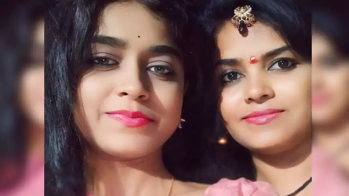 21 साल की बेटी को बचाने के लिए मां ने लगा दिया सब कुछ दांव पर, लेकिन मदर्स डे के दिन हो गई मौत 21 साल की बेटी को बचाने के लिए मां ने लगा दिया सब कुछ दांव पर, लेकिन मदर्स डे के दिन हो गई मौत