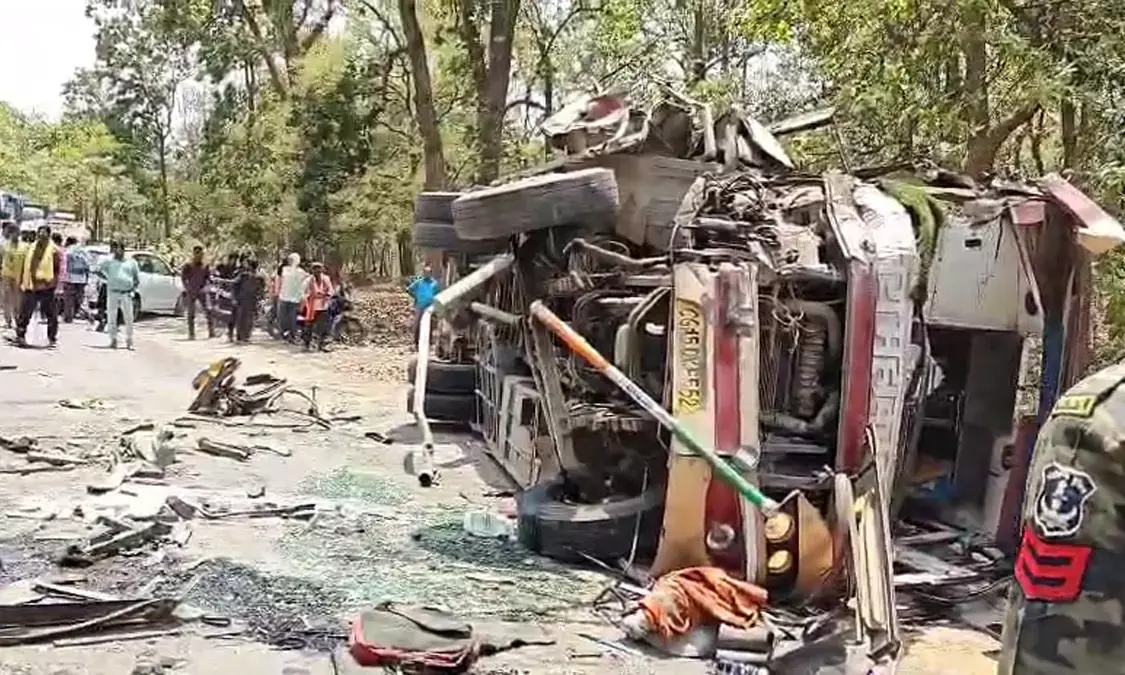 Balrampur, road accident, Chhattisgarh News In Hindi , Rajpur police Speed ​​havoc, Ramgarh