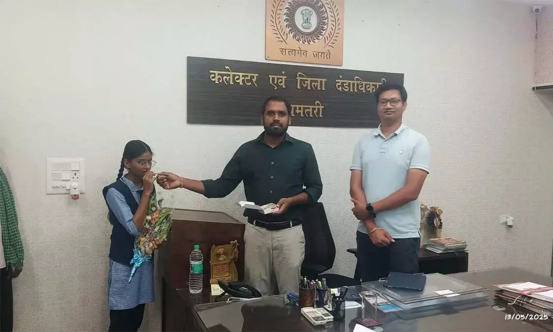 मुख्यमंत्री नोनी बाबू मेधावी छात्रवृत्ति योजना के तहत मिलेगी आर्थिक सहायता और स्कूटी