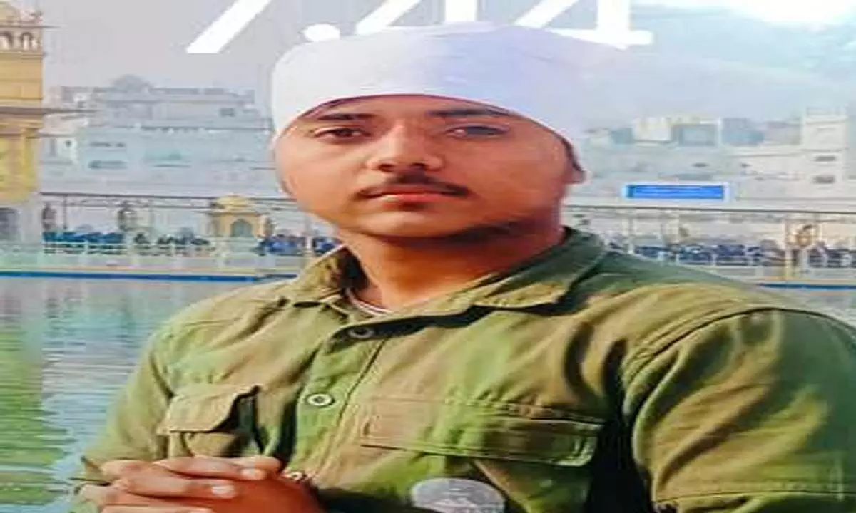 भाग नहीं पाया... इसलिए हमलावरों ने उसे घेरकर बेरहमी से मार डाला भाग नहीं पाया... इसलिए हमलावरों ने उसे घेरकर बेरहमी से मार डाला