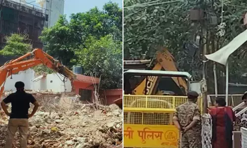 DDA Bulldozer Action on Illegal Temple
