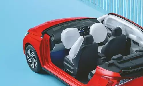 क्या आपकी गाड़ी में हैं ये फीचर्स, आरामदायक के साथ सुरक्षित भी होगा सफर