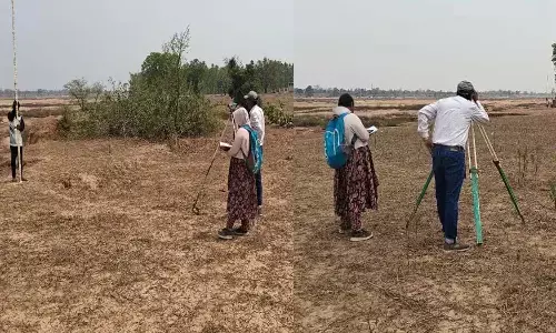 बल्दाकछार में सीएम की घोषणाओं पर त्वरित अमल, तटबंध निर्माण, हाईमास्ट लाइट लगना शुरू