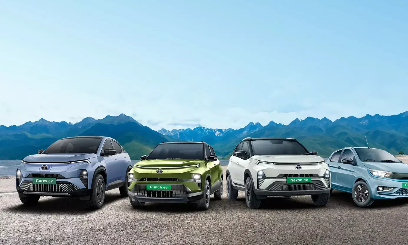 टाटा नेक्सन अप्रैल में बनी स्टार, पंच और Altroz की सेल्स में बड़ी गिरावट