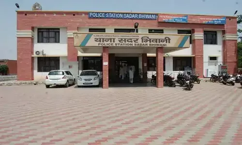 भिवानी में 3 किस्तों में ट्रांसफर कराए रुपये, वापस मांगने पर दी धमकी भिवानी में 3 किस्तों में ट्रांसफर कराए रुपये, वापस मांगने पर दी धमकी