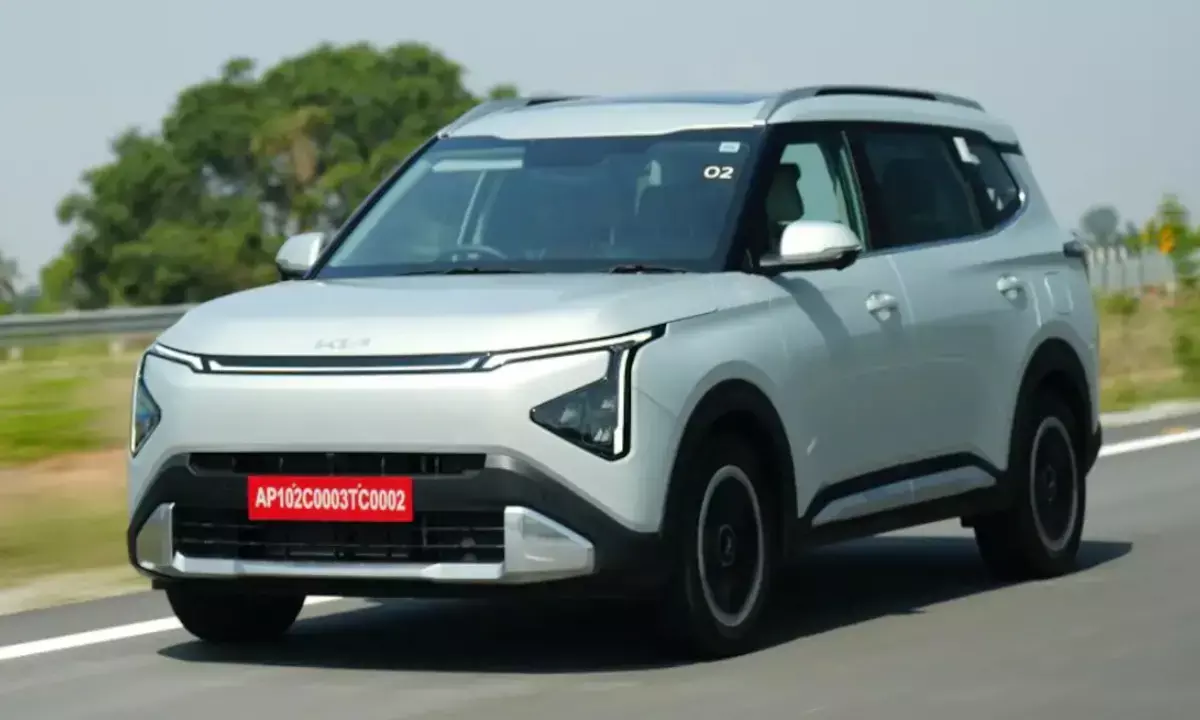 कंपनी ने बताया कि 1 लीटर पेट्रोल या डीजल में कितना दौड़ेगी कैरेंस क्लाविस? आप भी जानिए कंपनी ने बताया कि 1 लीटर पेट्रोल या डीजल में कितना दौड़ेगी कैरेंस क्लाविस? आप भी जानिए