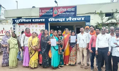 Villagers present at Police Station Tilda-Nevara