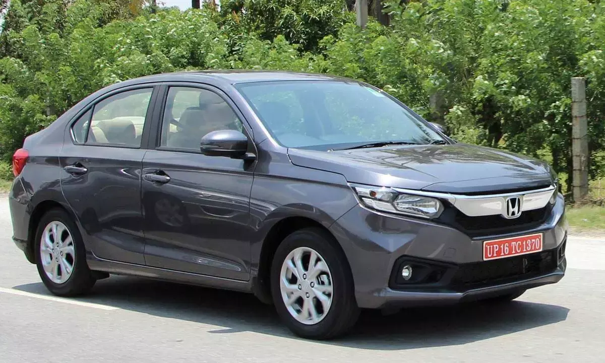 कंपनी ने इस कार के कुछ वैरिएंट को हमेशा के लिए हटाया, लेने से पहले जान लो पूरी डिटेल