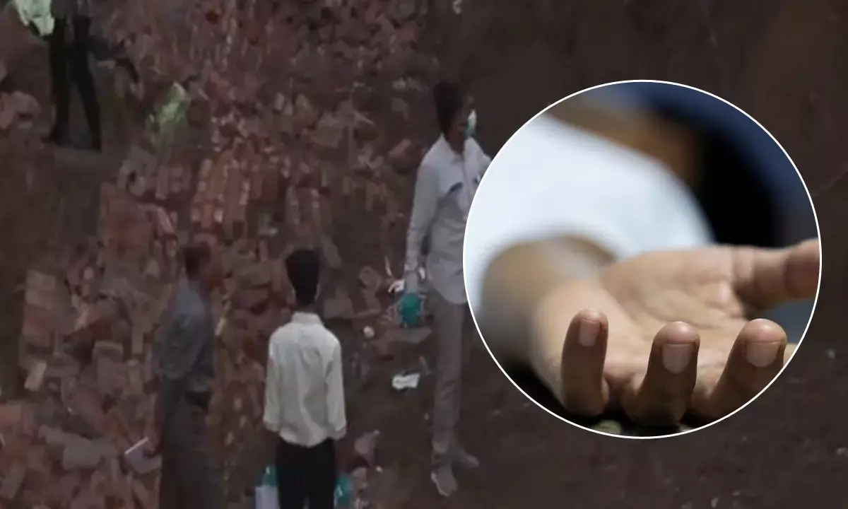 Building Collapsed in Delhi Building Collapsed in Delhi