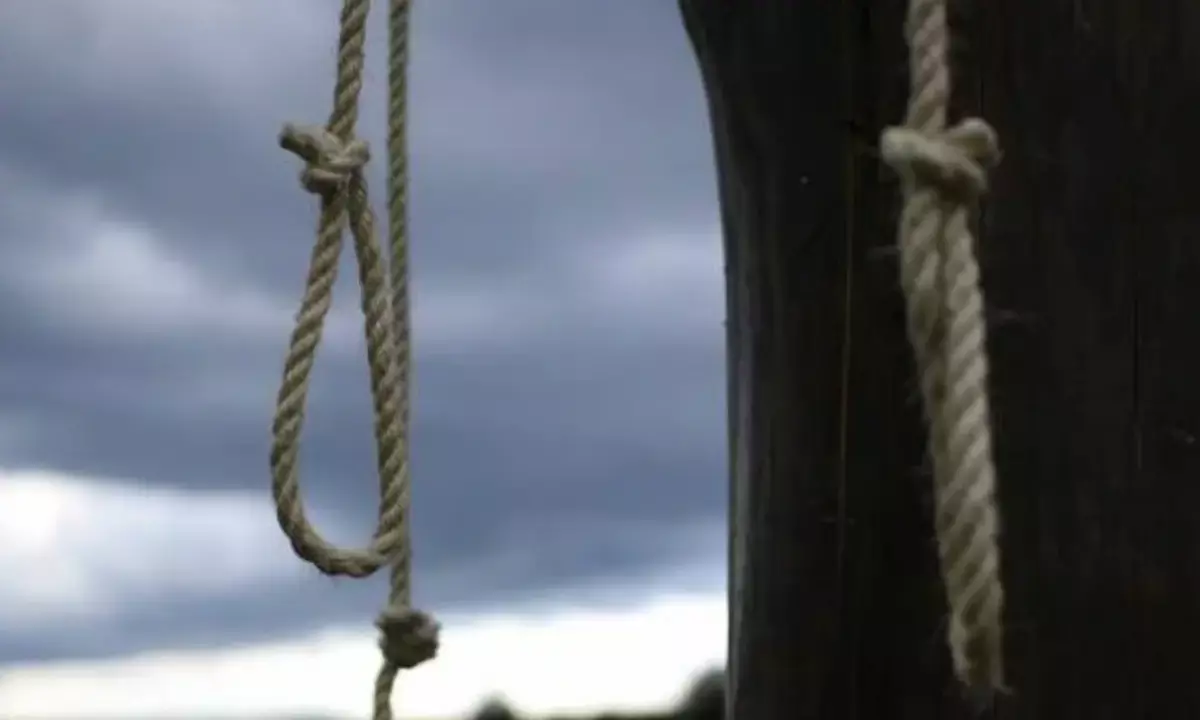 चार महीने पहले आई पुत्रवधू ने ससुर पर लगाए गंभीर आरोप तो सुसाइड नोट लिख दी जान