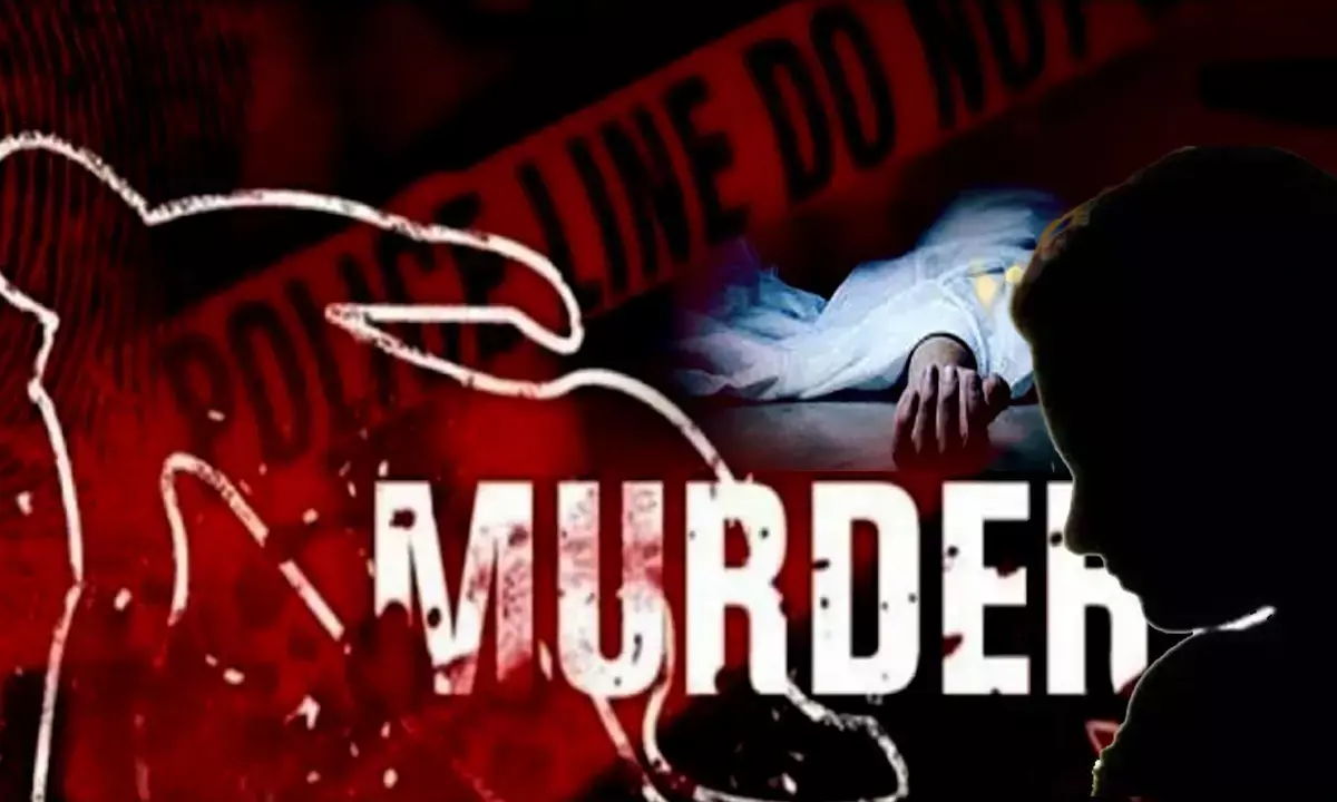 पशु व्यापारी की गला काटकर हत्या, फुफेरे भाई ने घर में घुसकर दिया वारदात को अंजाम