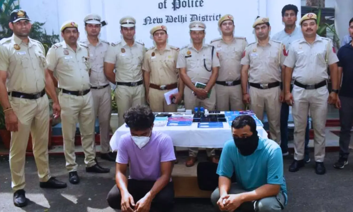 2 accused arrested for cheating in the name of government job