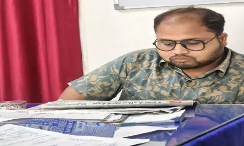 थाने में दी गई वीआईपी ट्रीटमेंट, खाना खिलाने घर ले गए पुलिस वाले