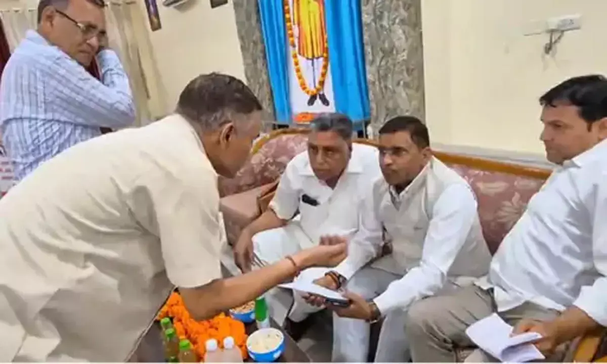 हरियाणा में कांग्रेस-भाजपा की सियासी जंग तेज, खट्टर ने संभाली कमान