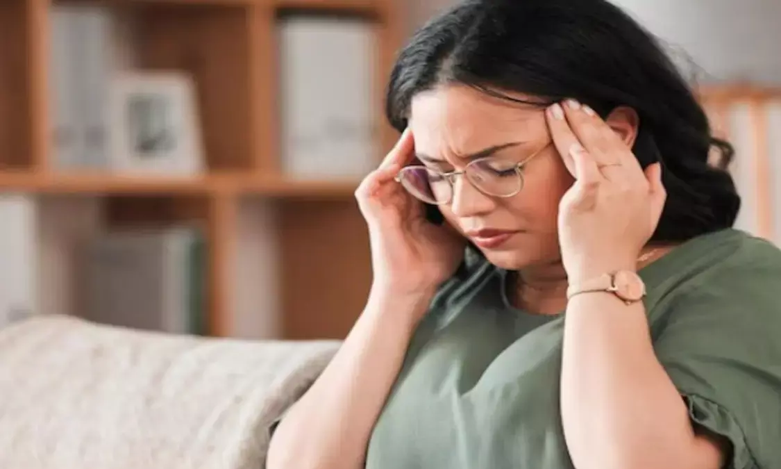 Home Remedies: बार-बार होता है सिर दर्द? माइग्रेन के लिए अपनाएं ये रामबाण उपाय
