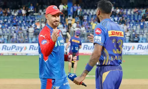 मुंबई प्लेऑफ में पहुंची, दिल्ली को 59 रन से हराया; सूर्या, सेंटनेर और बुमराह जीत के हीरो