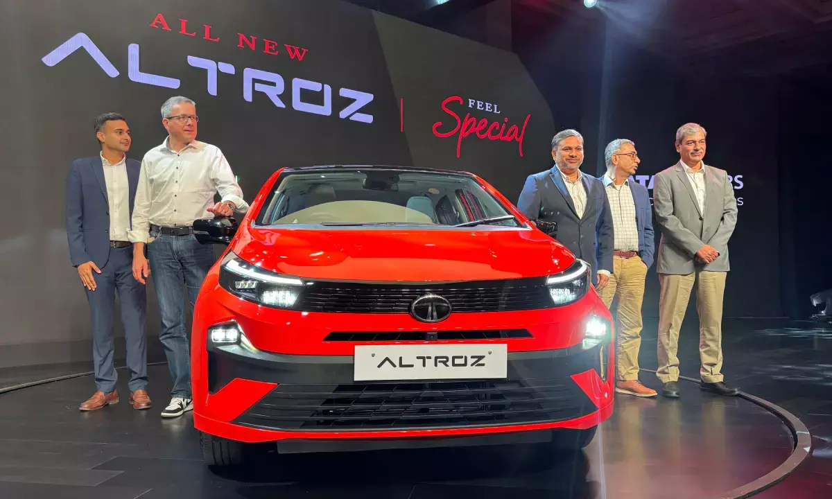 पहली बार फ्लश डोर हैंडल और 10.25-इंच के दो डिस्प्ले मिलेंगे, टाटा की नई कार लॉन्च