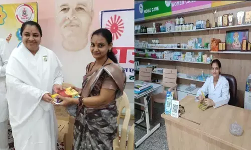 Acupressure therapist and social worker