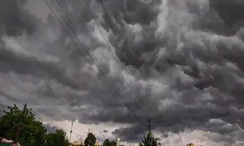 तापमान गिरा, कुछ जिलों में बारिश की संभावना, राजस्थान से सटे जिलों में लू का अलर्ट