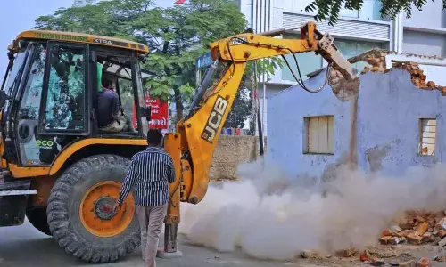 Bulldozer Action Delhi Kadipur village