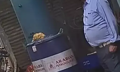 7 की हालत बिगड़ी, ग्रामीणों का हंगामा, फैक्ट्री पर ताला लगाया