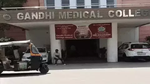 मेडिकल कॉलेज के 11 प्रोफेसरों के तबादले: जूनियर डॉक्टर बोले- अधर में हमारा भविष्य; देखें किसे कहां भेजा?