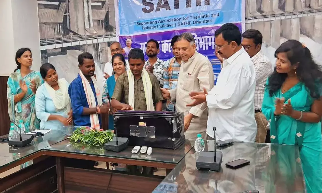 Honoring the art of two handicapped