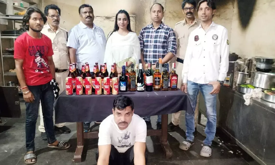 दीगर राज्यों की महँगी ब्रांड्स की शराब बड़े पैमाने पर जब्त, तीन आरोपी गिरफ्तार