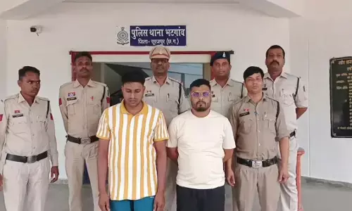 पैसा डबल करने का झांसा देकर ऐंठे लाखों रुपये, आरोपियों के पास से लैपटॉप-मोबाइल जब्त