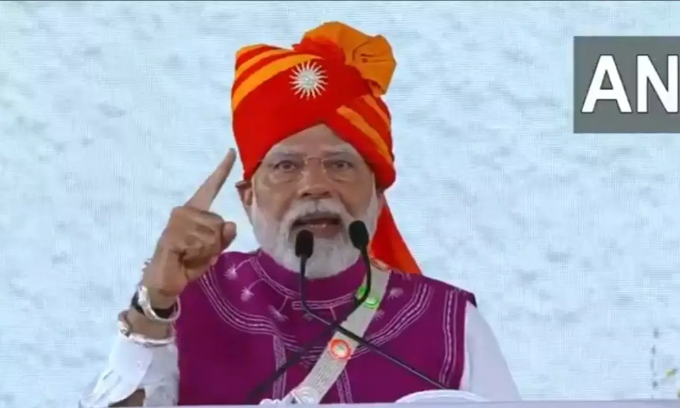 गुजरात में बोले PM मोदी, कहा-हमने आतंकी ठिकानों को मिट्टी में मिलाया गुजरात में बोले PM मोदी, कहा-हमने आतंकी ठिकानों को मिट्टी में मिलाया