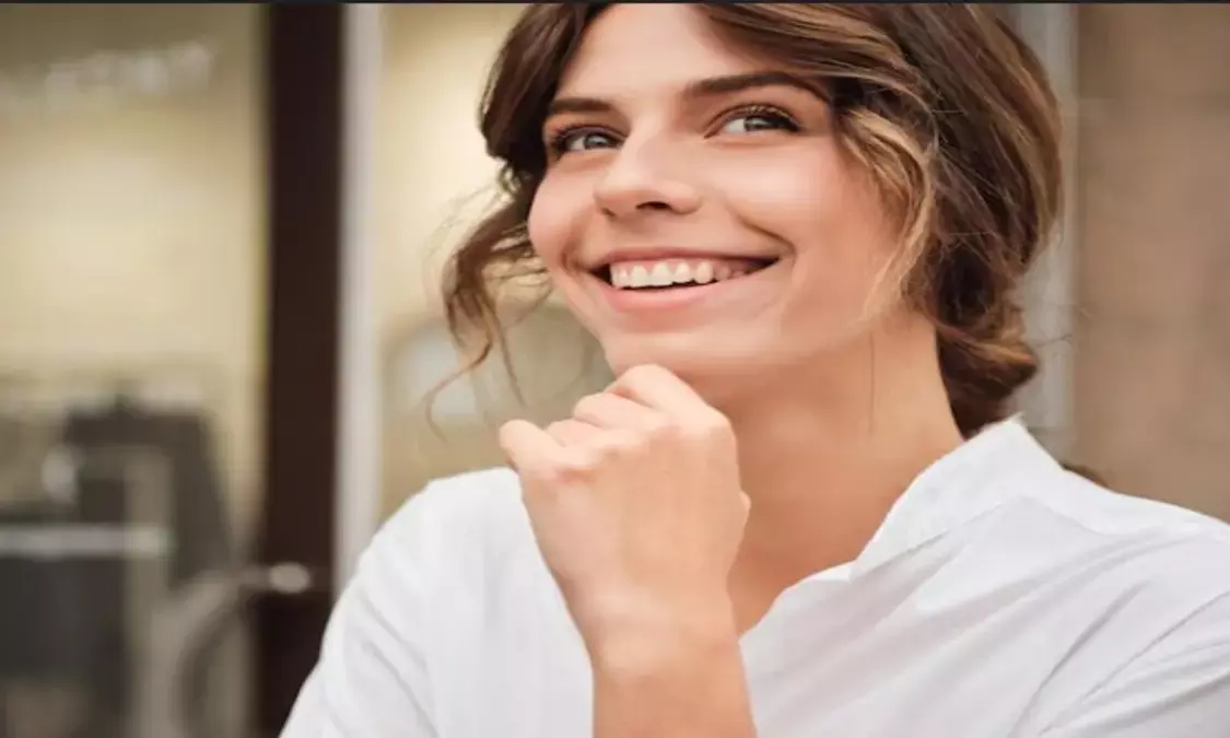 Home Remedies: पीले दांतों की छुट्टी! नमक के साथ इन चीजों को मिलाकर लगाएं