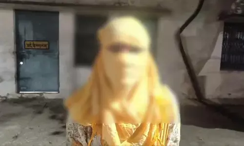 महिला का रिएक्शन आया सामने, बताई सच्चाई; दर्ज कराया मुकदमा