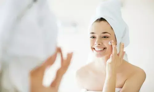 दिनभर स्किन को फ्रेश और ग्लोइंग रखेंगे ये 5 मॉर्निंग स्किनकेयर टिप्स, चेहरे की चमक देख लोग पूछेंगे सीक्रेट