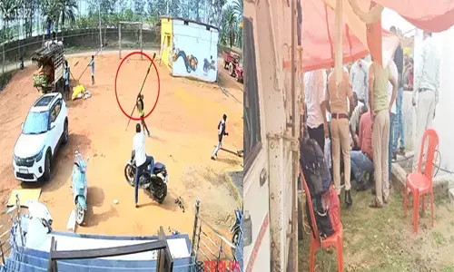 एक ही तरह के दो हादसे : टेंट लगाते समय दो लोग आए करंट की चपेट में एक की पलक झपकते जान गई, दूसरे की हॉस्पिटल में