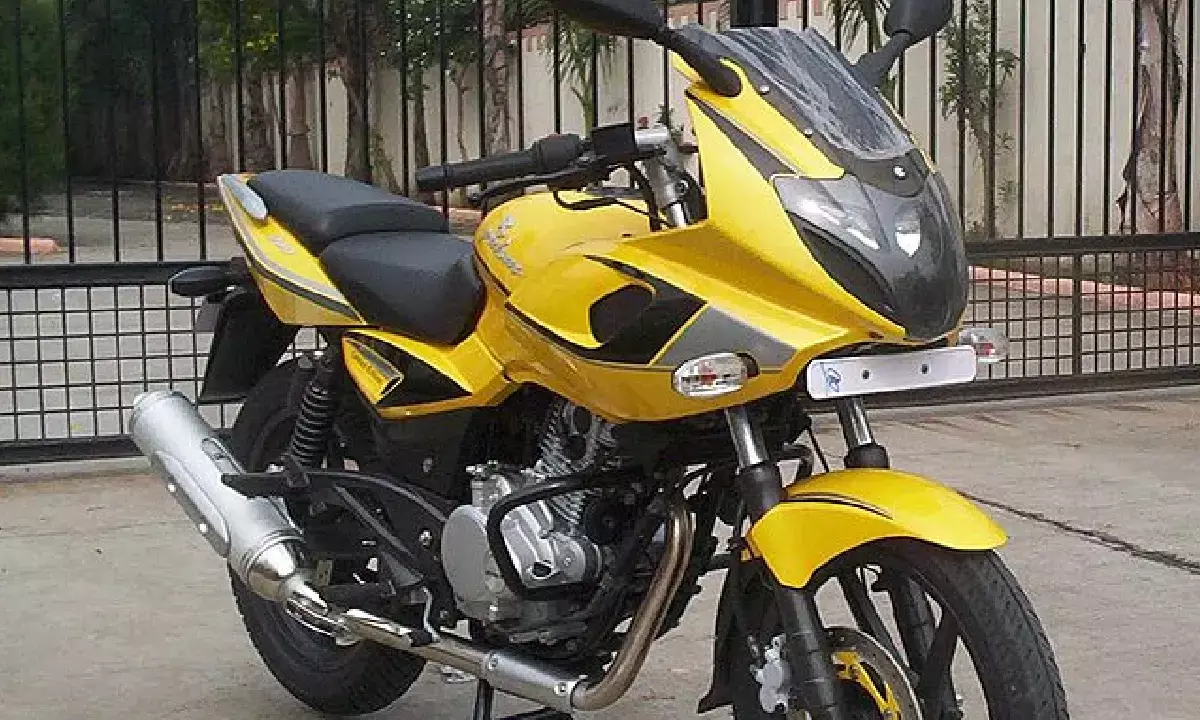 अप्रैल में कंपनी की इस बाइक को खरीदने टूटे लोग, लेकिन EV को मिली तगड़ी ग्रोथ