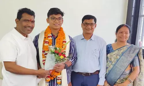 MLA Rohit Sahu congratulating Lokesh Sinha