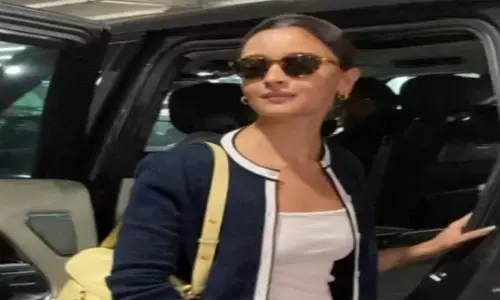 एयरपोर्ट पर एक्ट्रेस आलिया भट्ट का कैजुअल लुक, जानिए इस स्टाइल की कुछ खात बातें