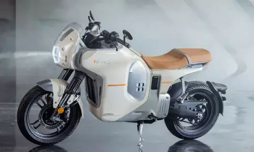 चीन में होंडा की पहली इलेक्ट्रिक बाइक लॉन्च, 170KM तक रेंज के साथ मिलेंगे धांसू फीचर्स