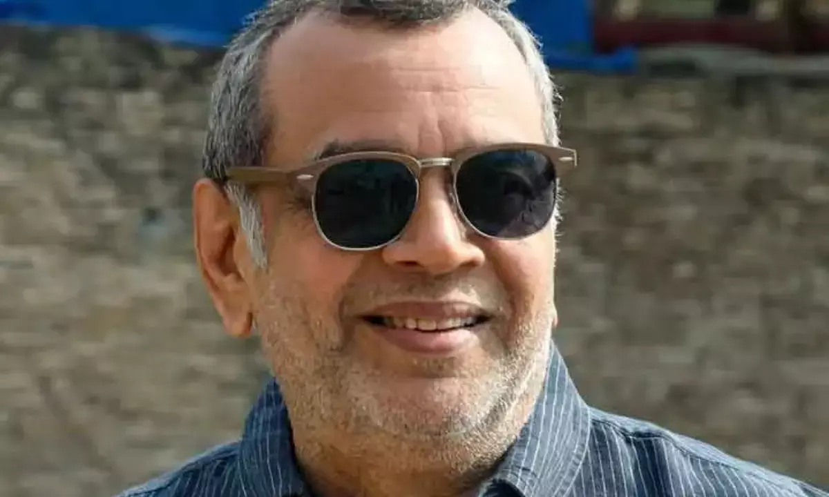 3 दिन में छोड़ी बैंक की नौकरी, बॉस की बेटी से की शादी... किसी फिल्म से कम नहीं परेश रावल की जिंदगी