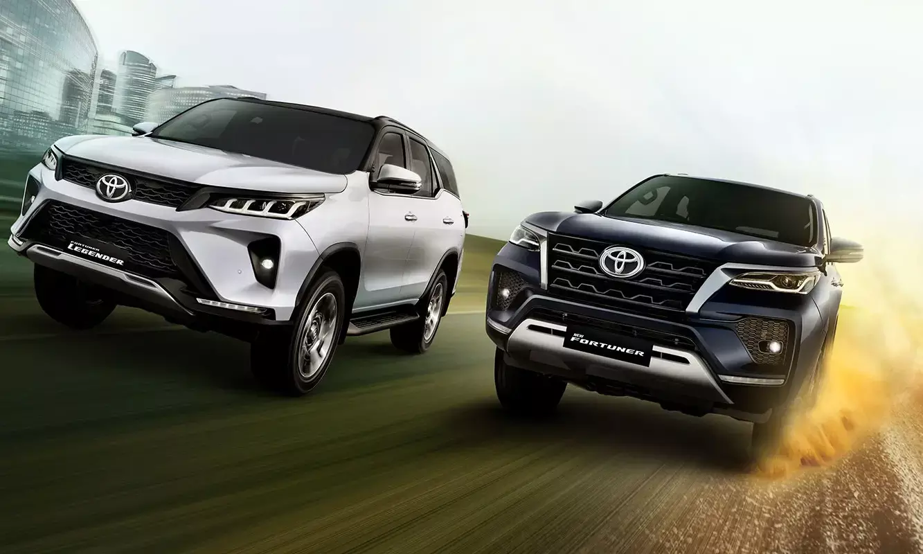 टोयोटा की दो लग्जरी गाड़ियों ने बनाया बिक्री का रिकॉर्ड, जानें इनमें क्या है खास?