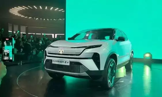 टाटा हैरियर ईवी की लॉन्चिंग हुई डेट कंफर्म, 500+ km रेंज के साथ मिलेंगे प्रीमियम फीचर